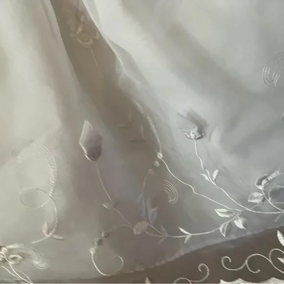 Beautiful girl dress - Picture 4 of 4